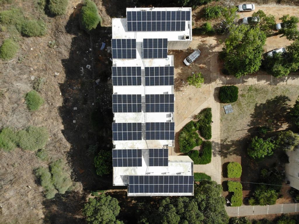 מערכת סולארית מסחרית, באר יעקב